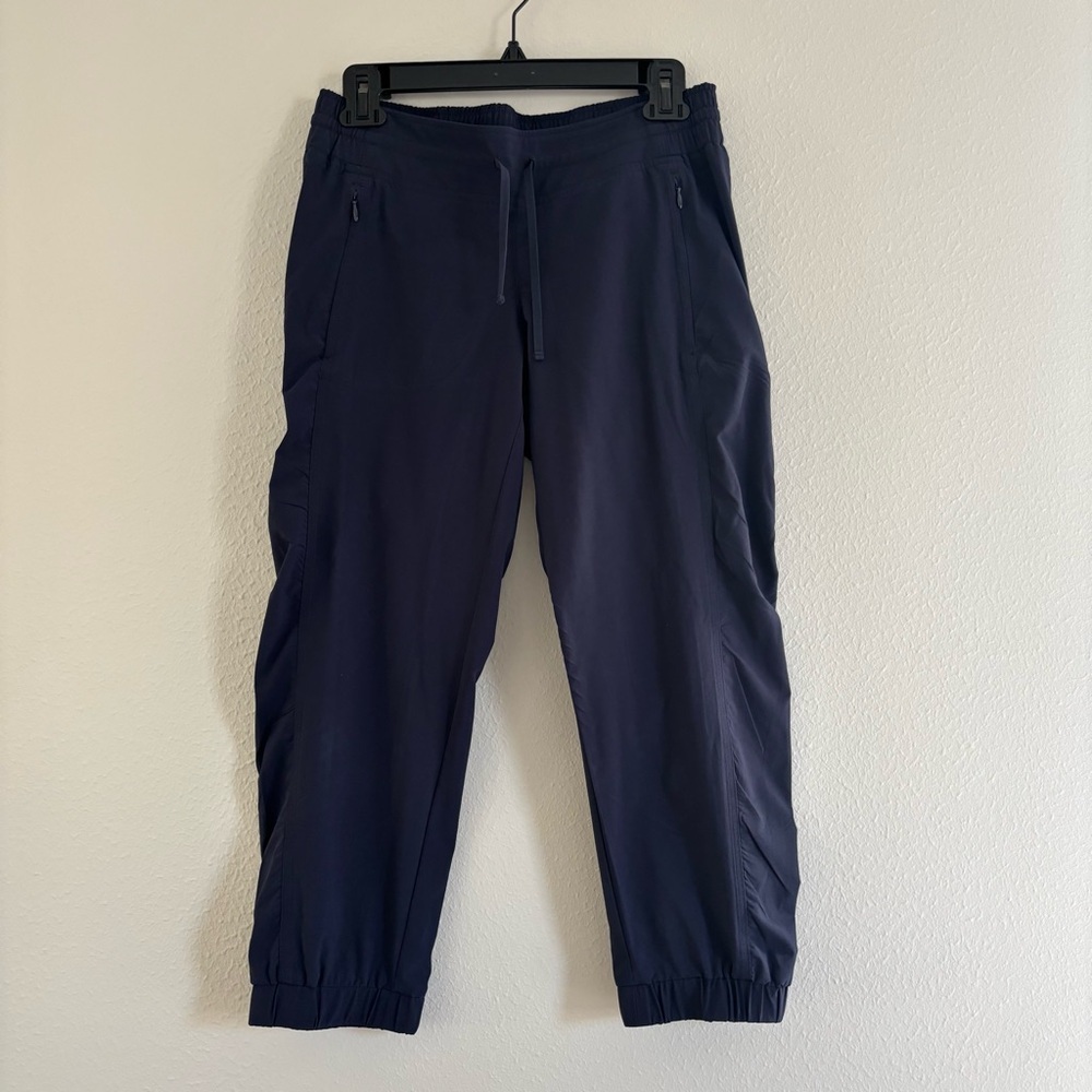 Athleta La Viva Capri - Picture 2 of 9